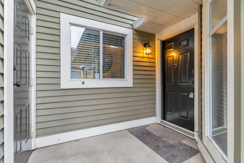 8 2672 151 STREET - photo 4 of 38