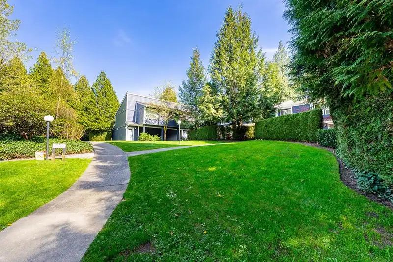 22 9151 FOREST GROVE DRIVE - photo 4 of 39