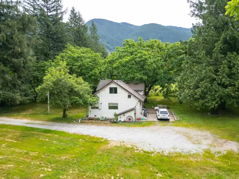 14275 SYLVESTER ROAD - photo 1 of 40
