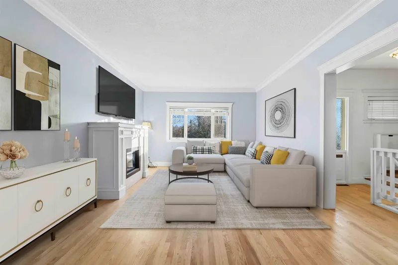 621 E 23RD AVENUE - photo 4 of 25