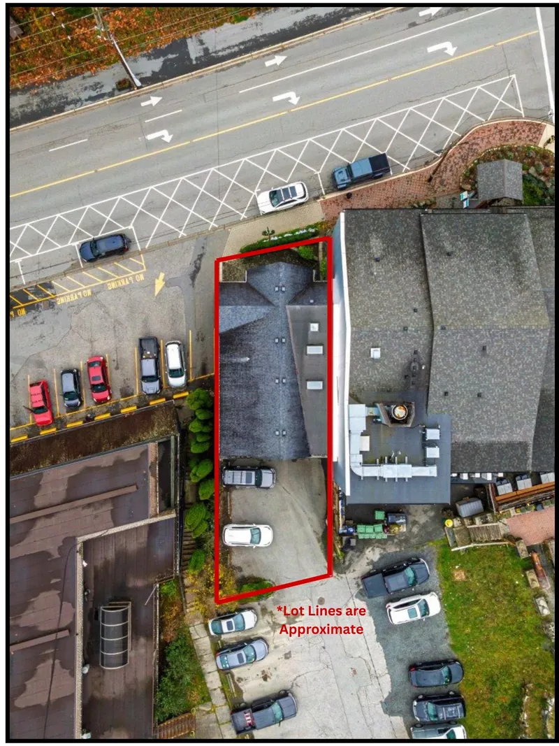 475 BOWEN ISLAND TRUNK ROAD - photo 4 of 25