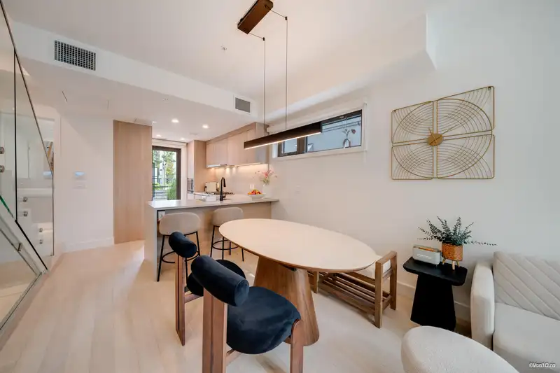 6292 OAK STREET - photo 2 of 30
