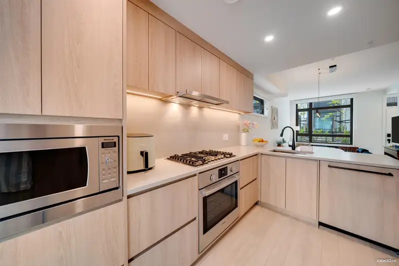 6292 OAK STREET - photo 4 of 30