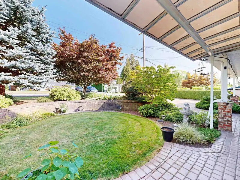 901 DUNDONALD DRIVE - photo 4 of 40