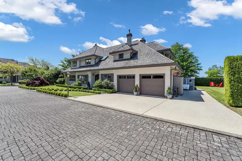 8580 CAPTAINS COVE - photo 3 of 40