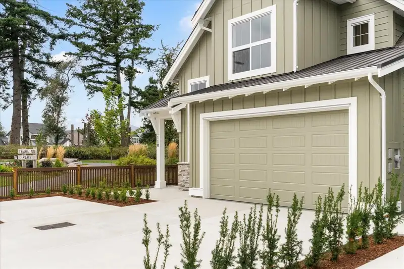 110 46211 PROMONTORY ROAD - photo 2 of 40