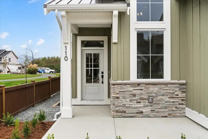 110 46211 PROMONTORY ROAD - photo 4 of 40