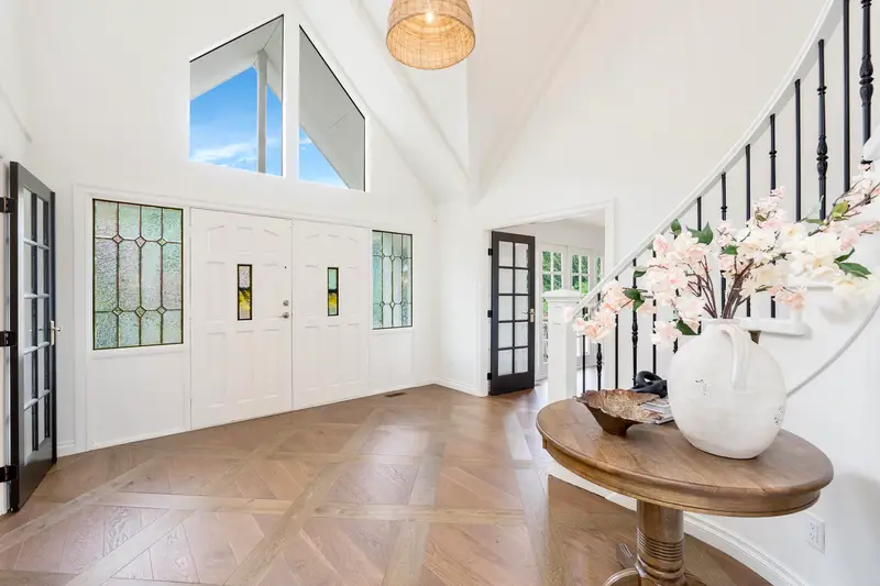 3047 SPENCER CLOSE - photo 3 of 25