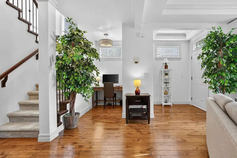 5843 SHAWNIGAN DRIVE - photo 4 of 25