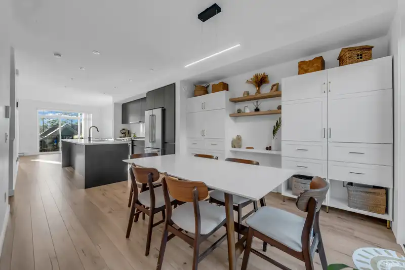 27 1228 HUDSON STREET - photo 1 of 40