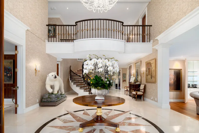 4778 DRUMMOND DRIVE - photo 2 of 25