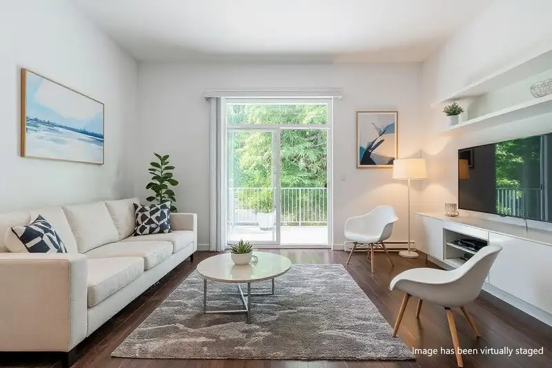 7 253 171 STREET - photo 2 of 17