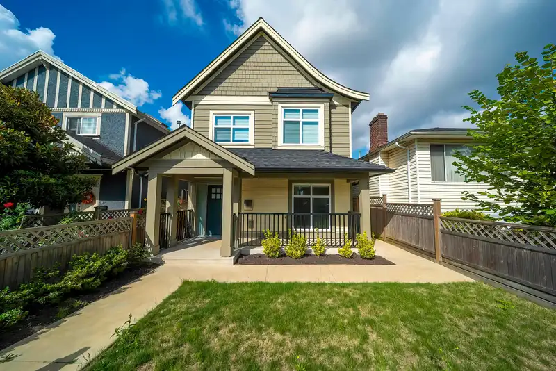 6447 BEATRICE STREET - photo 1 of 20