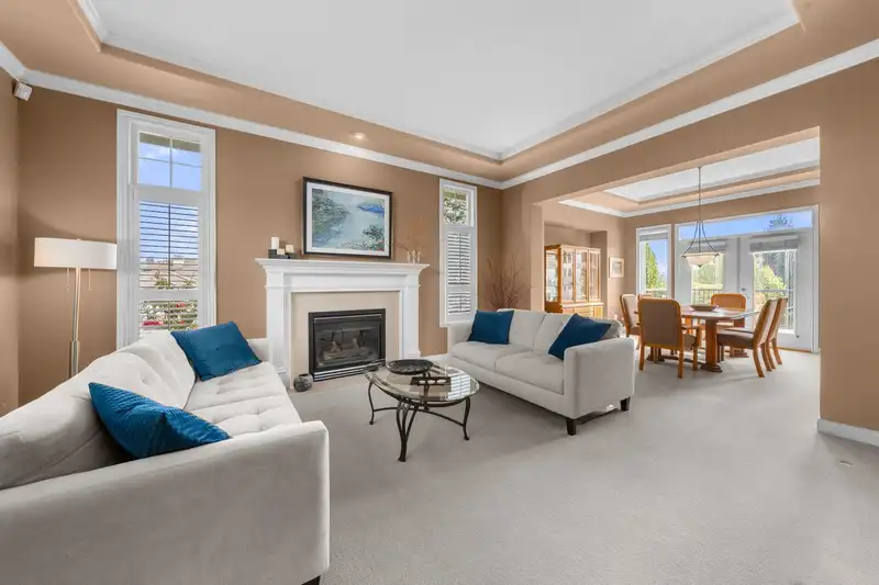 8742 166 STREET - photo 4 of 40