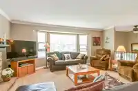 6154 171A STREET - thumbnail 4