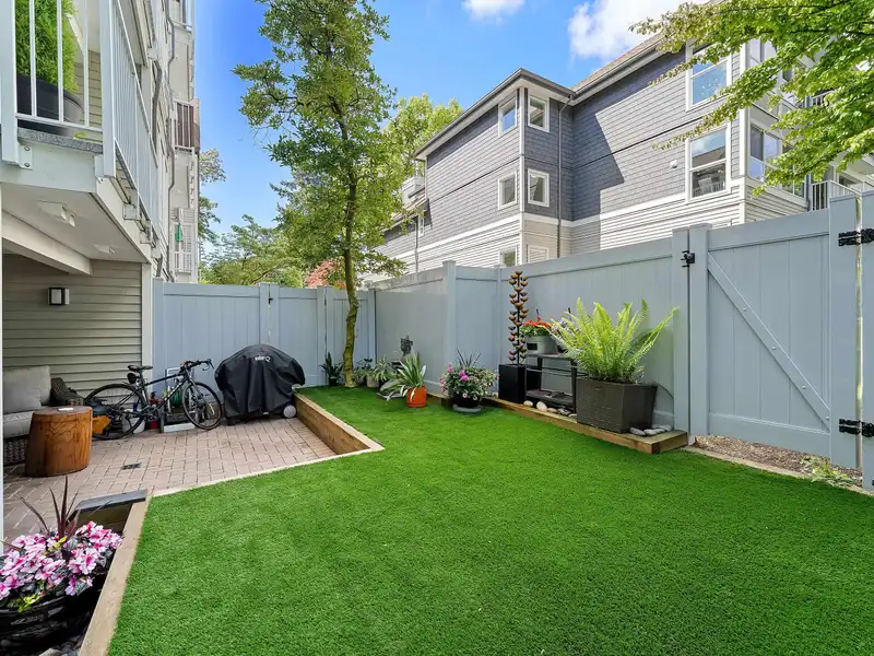 112 9650 148 STREET - photo 2 of 32