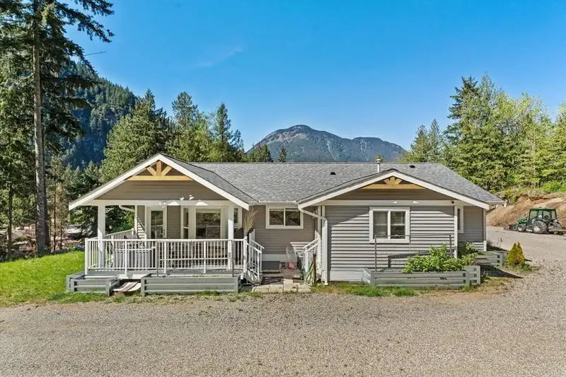 63666 OLD YALE ROAD - photo 1 of 39