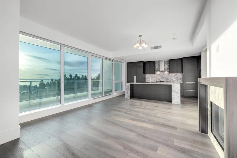 604 1501 FOSTER STREET - photo 1 of 25