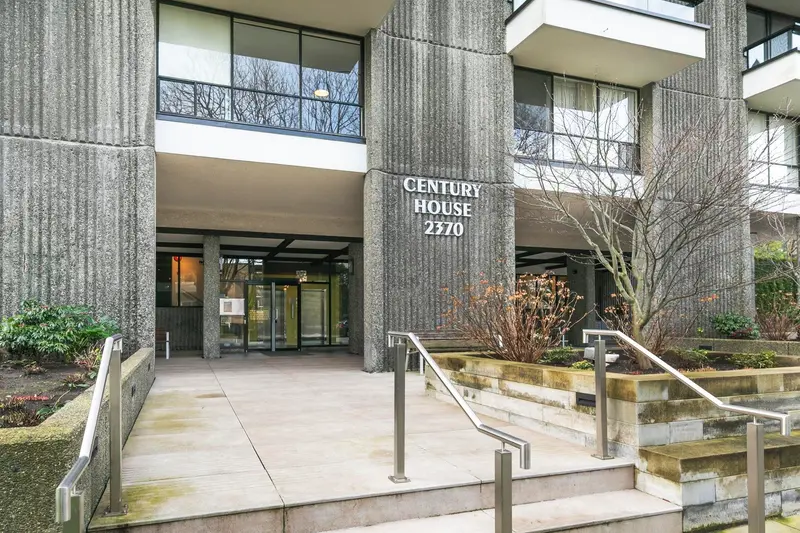 501 2370 W 2ND AVENUE - photo 1 of 25