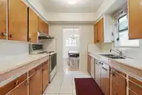 2894 MCGILL STREET - thumbnail 6