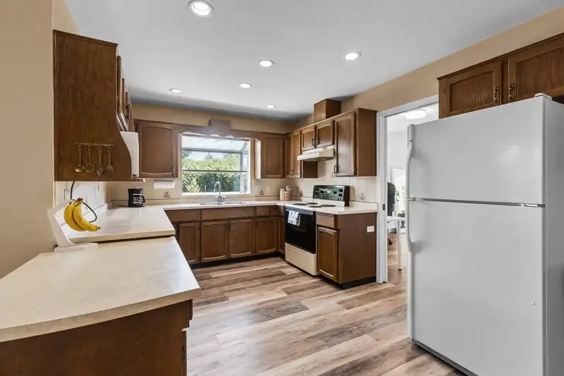 1942 155 STREET - photo 3 of 36