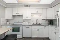 404 3170 GLADWIN ROAD - thumbnail 6