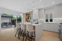 2 2211 WILLIAM STREET - thumbnail 9