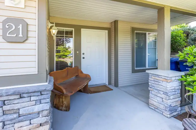21 3635 BLUE JAY STREET - photo 4 of 40