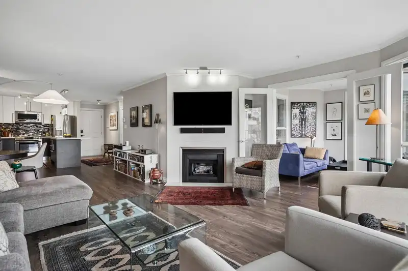 311 1869 SPYGLASS PLACE - photo 4 of 24