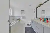 2617 RAILCAR CRESCENT - thumbnail 20
