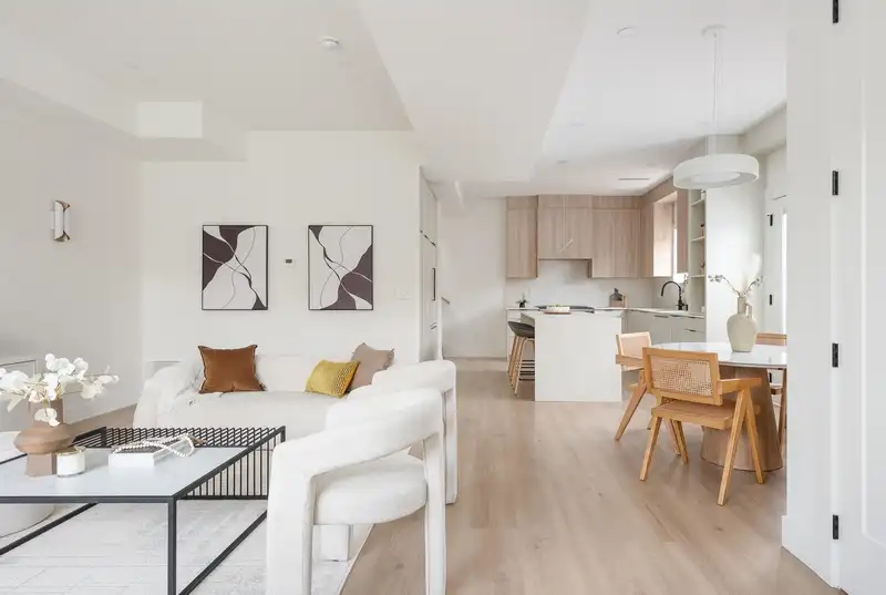 101 1132 MADORE AVENUE - photo 1 of 25