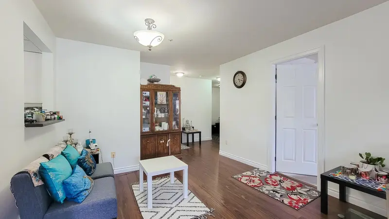 303 12769 72 AVENUE - photo 2 of 22