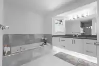 54 8120 GENERAL CURRIE ROAD - thumbnail 15