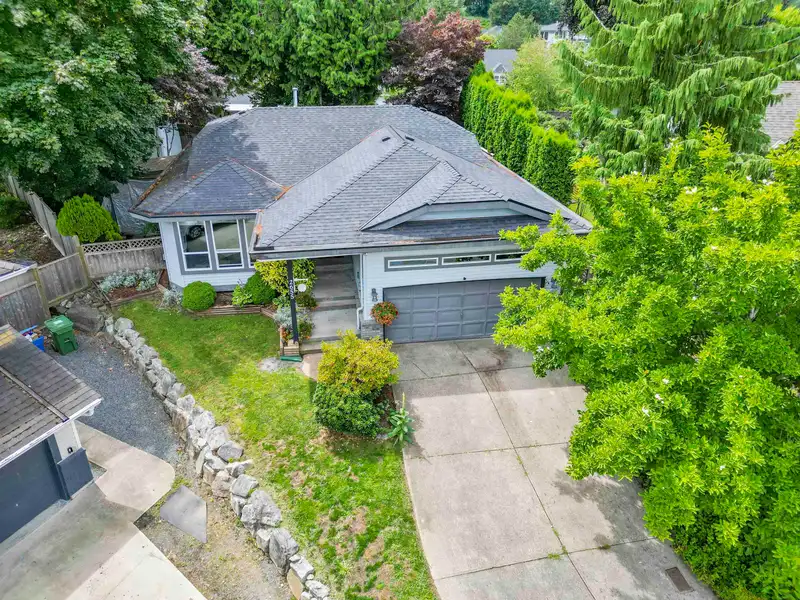 2655 CHAPMAN PLACE - photo 2 of 23
