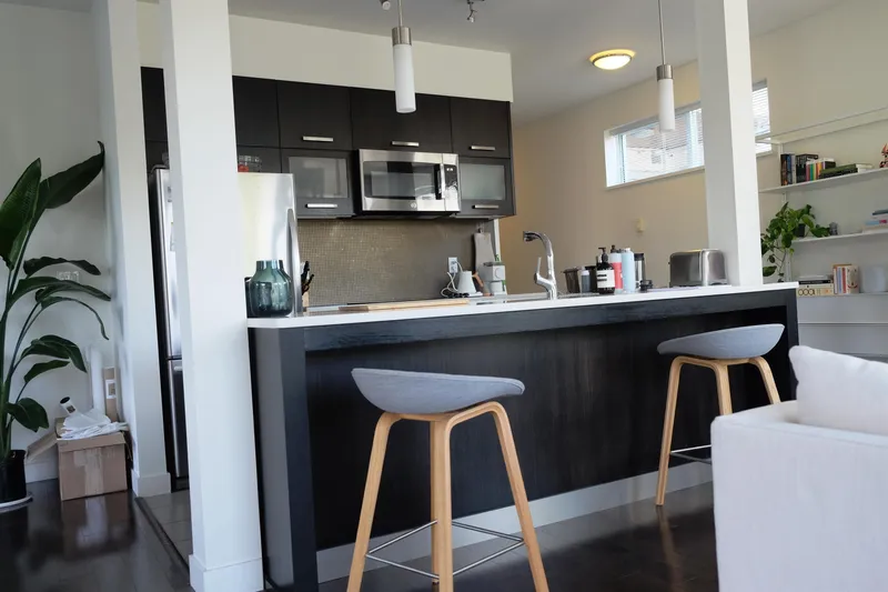 205 3333 MAIN STREET - photo 4 of 21