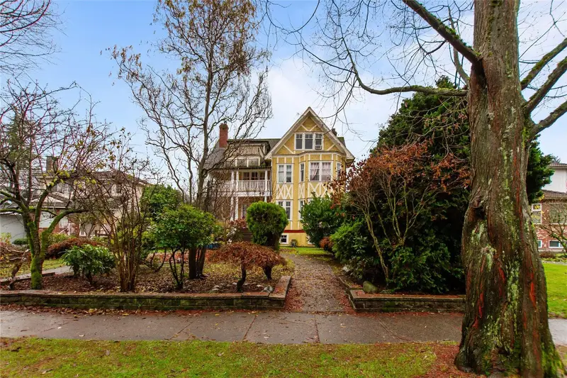 2770 CAMBRIDGE STREET - photo 2 of 25