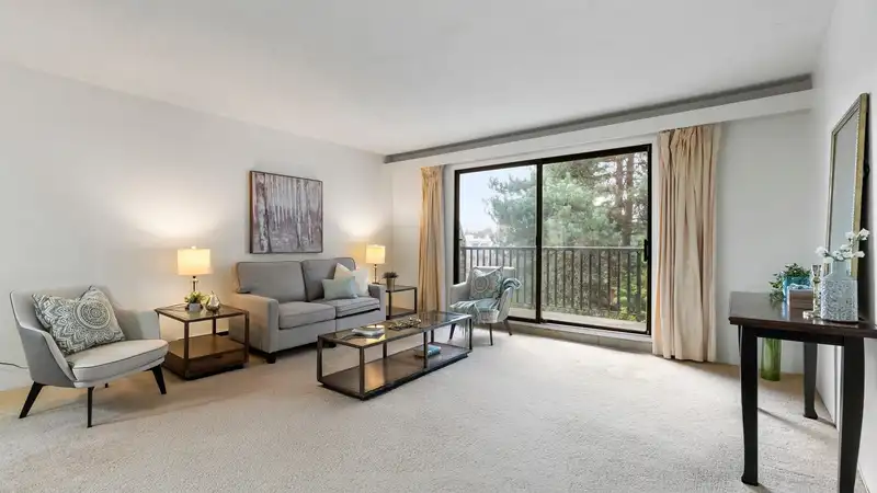 307 15238 100 AVENUE - photo 3 of 26