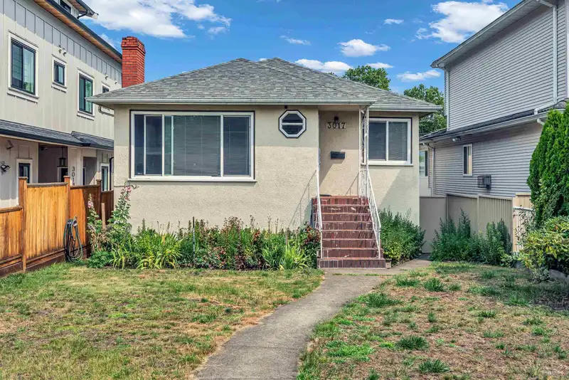3017 E 20TH AVENUE - photo 1 of 40
