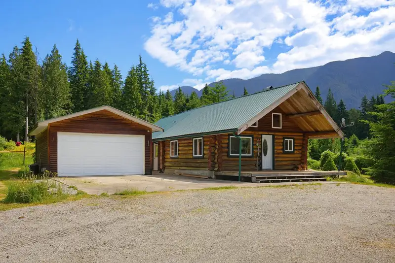 12880 BURNS ROAD - photo 2 of 40