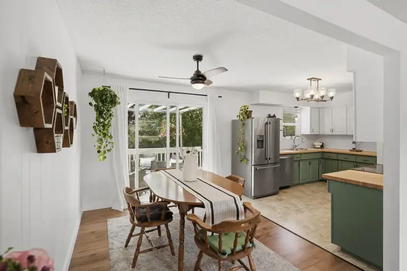 11782 74A AVENUE - photo 3 of 39