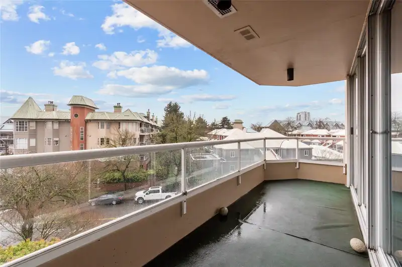 303 1045 QUAYSIDE DRIVE - photo 3 of 28