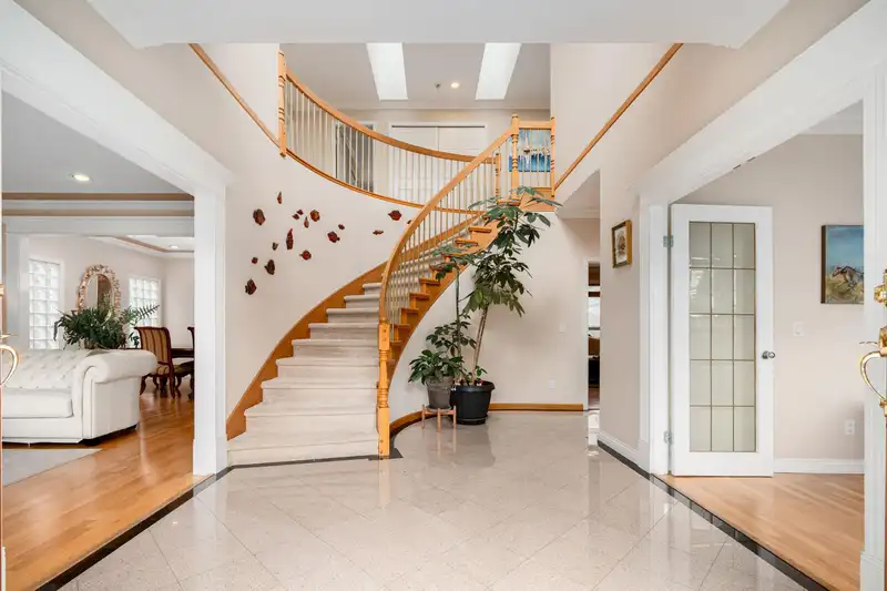 2747 W 19TH AVENUE - photo 2 of 36
