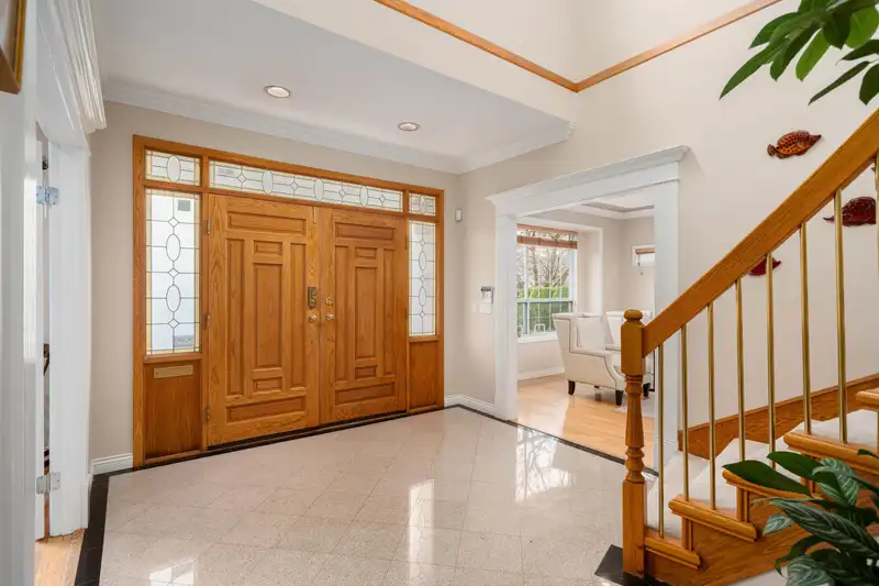 2747 W 19TH AVENUE - photo 3 of 36