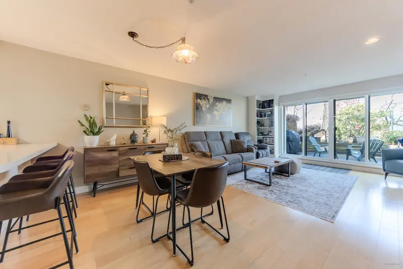 6 2150 SE MARINE DRIVE - photo 1 of 25