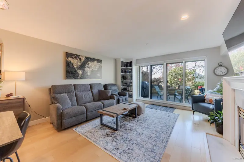 6 2150 SE MARINE DRIVE - photo 4 of 25