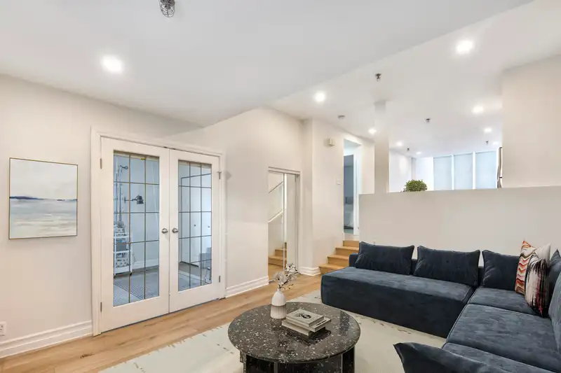 205 1166 W 6TH AVENUE - photo 2 of 19