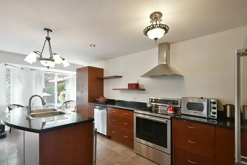 5875 TURNSTONE CRESCENT - photo 1 of 25