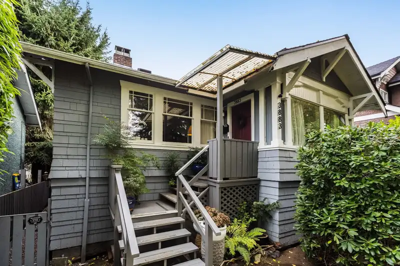 3883 W 20TH AVENUE - photo 3 of 18