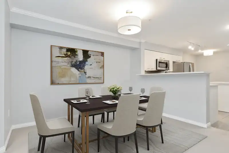 304 15210 PACIFIC AVENUE - photo 4 of 25