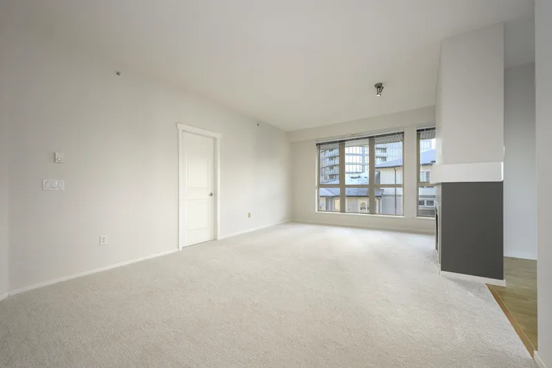 419 801 KLAHANIE DRIVE - photo 3 of 25